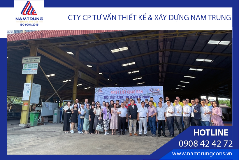 Southern Steel Structure Association Visits Nam Trung’s Factory & Headquarters 10 Các thành viên hội chụp ảnh kỷ niệm tại nhà máy KCT Nam Trung