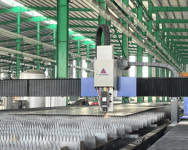 namtrungcons-MÁY CẮT LASER CNC